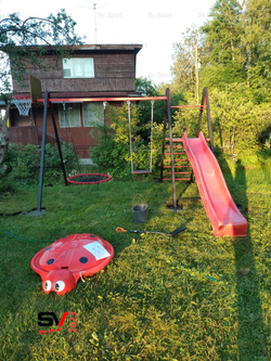 Монтаж уличных качелей Sv Sport с горкой