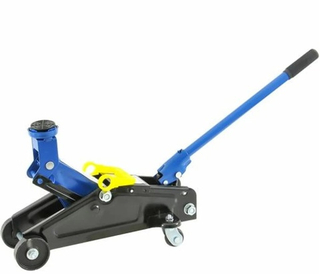 Домкрат гидравлический подкатной  2,0т h=135-300мм МаякАвто в кейсе 1620