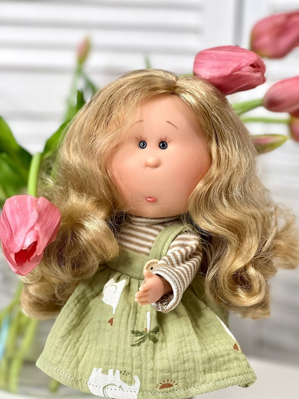 Кукла Nines виниловая 30см MIA (3432K)