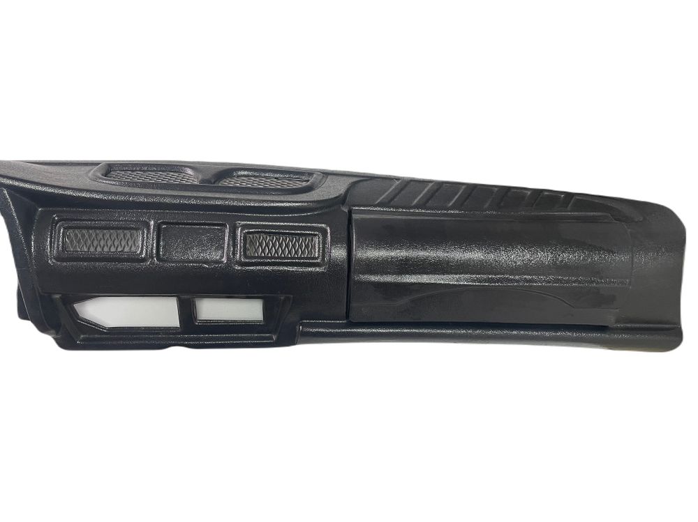 Накладка панели ВАЗ 2106 с часами