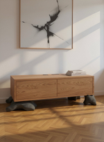 Тумба на камнях