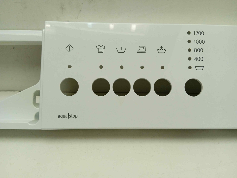 WIS24140OE/47 кт173 Лицевая панель для стиральной машины Bosch WIS24140OE/47 б/у