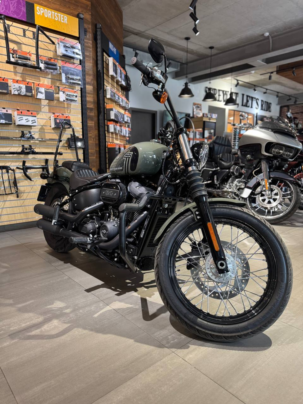 Harley-Davidson Street Bob, 2021