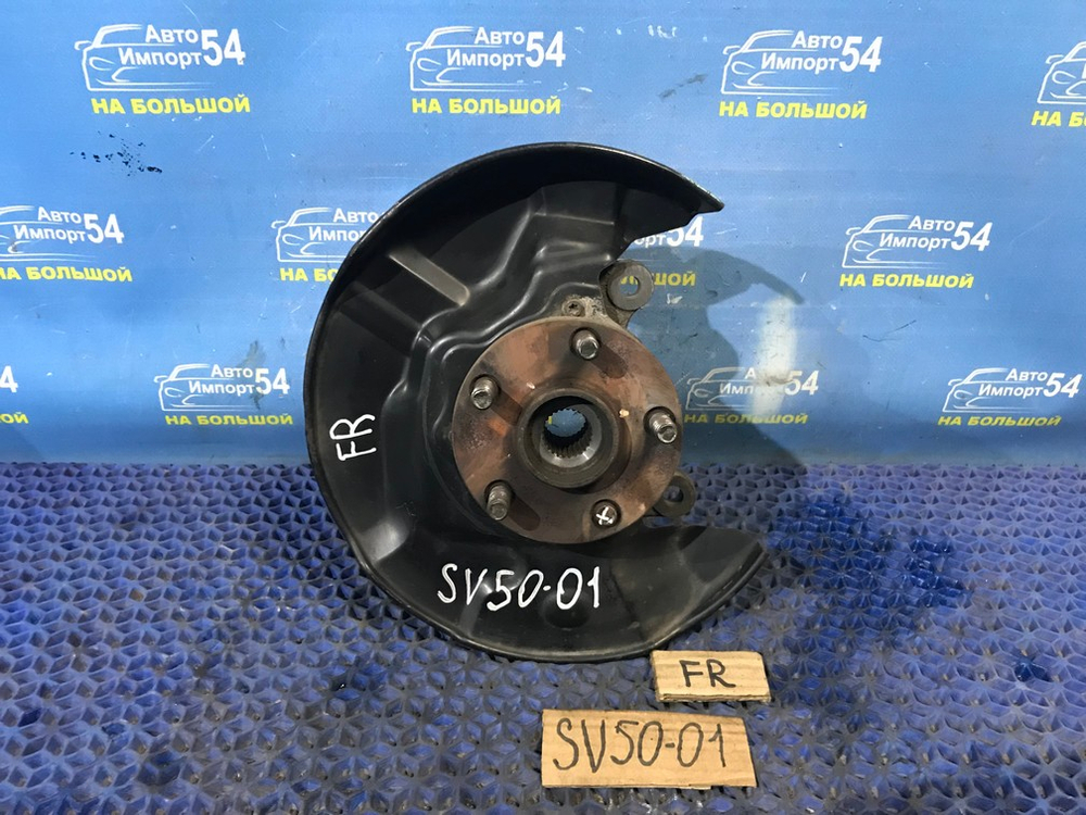 Ступица передняя правая TOYOTA VISTA 1999