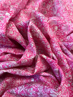 Хлопок Liberty ярко-розовый с птицами и ягодами Tana Lawn™ Cotton - Classic Collection