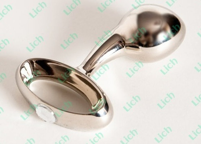 Серебристая анальная втулка с ручкой