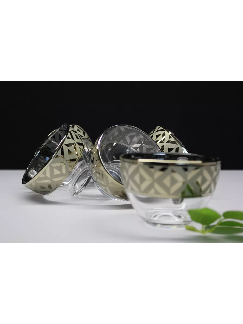 Набор кружек для чая и кофе.