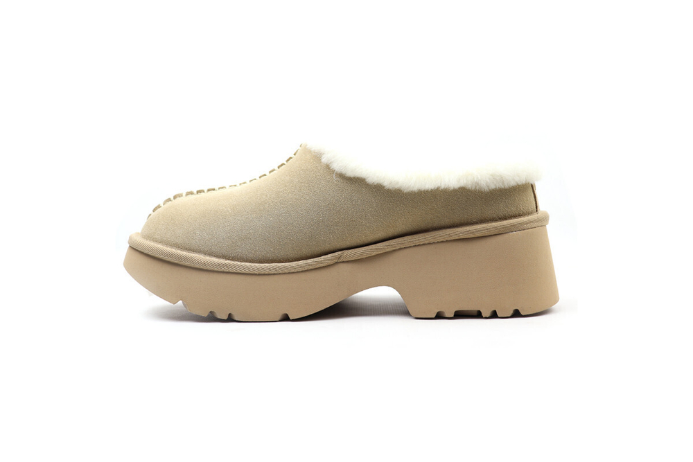 UGG New Heights Cozy Clog Sand