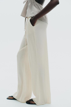 ZARA БРЮКИ ИЗ ТКАНИ С РЕЛЬЕФНЫМ УЗОРОМ, ЦВЕТ СЛОНОВОЙ КОСТИ