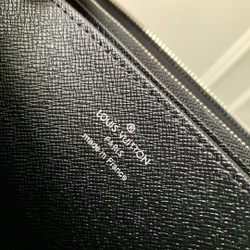 Louis Vuitton Zippy Wallet