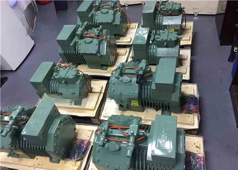 Поршневой полугерметичный компрессор Bitzer 2HES 1Y