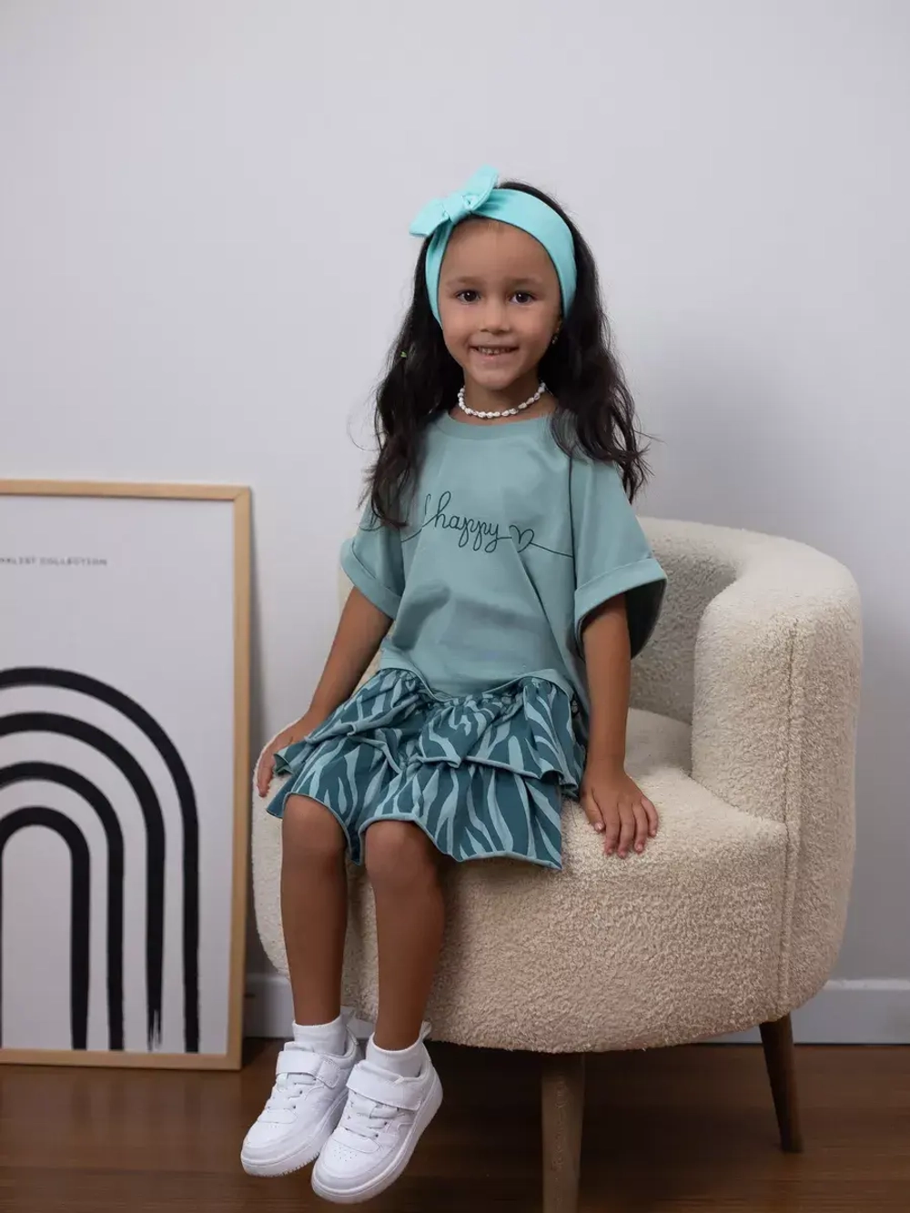 Летний костюм для девочки, юбка и футболка