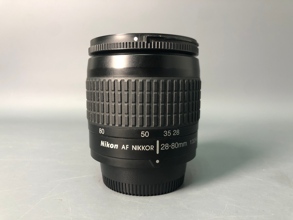 Nikon 28-80 mm 3.3-5.6G AF