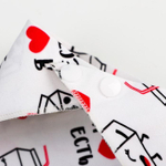 5555031 Нагрудник - бандана непромокаемый, с прорезывателем «Я люблю есть»