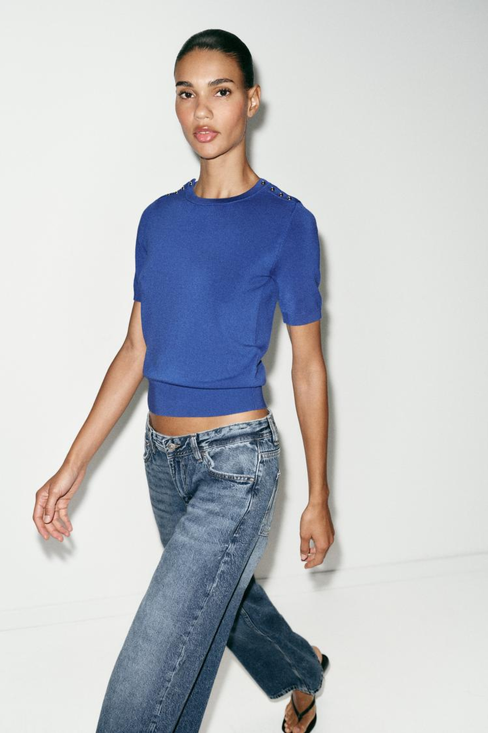 ZARA БАЗОВЫЙ ТРИКОТАЖНЫЙ СВИТЕР С КОРОТКИМИ РУКАВАМИ, СИНИЙ