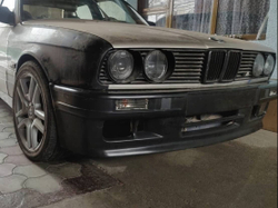 BMW E30 Mtech2 Передний бампер (Реплика "Стекловолокно")