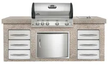 Приусадебная кухня с встроенным газовым грилем Napoleon BIG-32 и двухконтурной горелкой