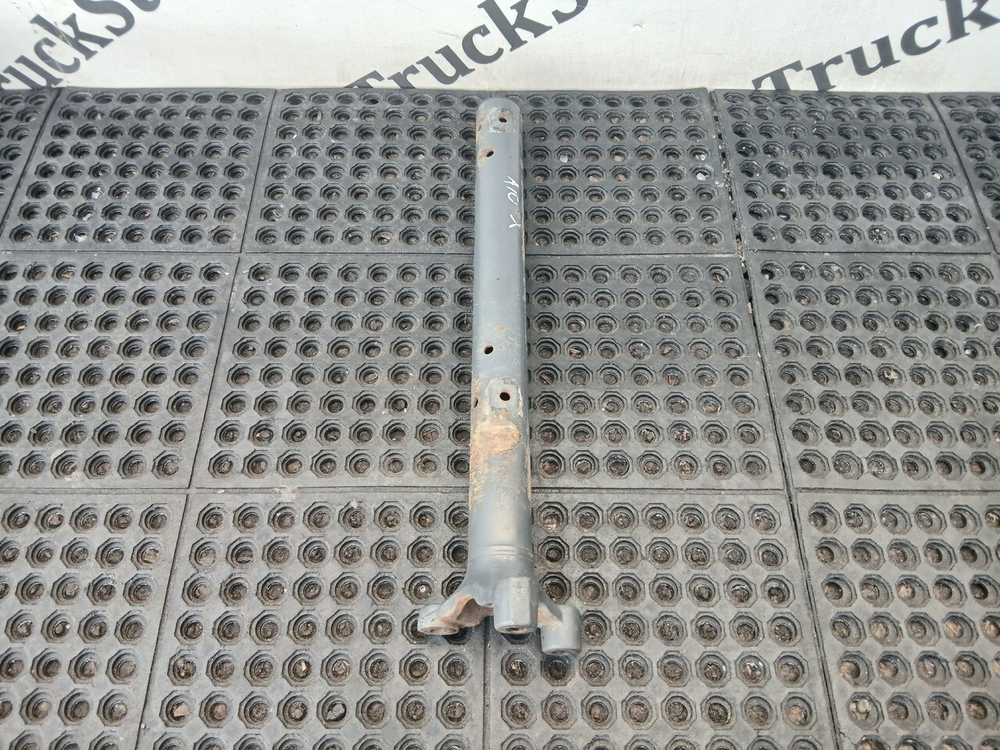 Кронштейн крыла заднего