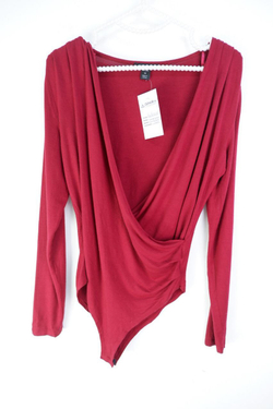 Боди AMISU женственное в глубоком оттенке 46 размер