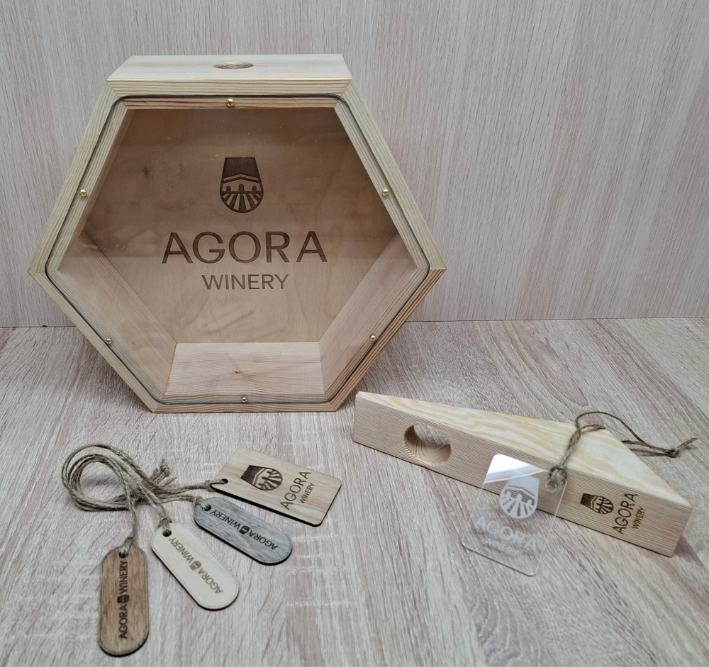 Копилка для винных пробок деревянная, шестигранная, без покраски