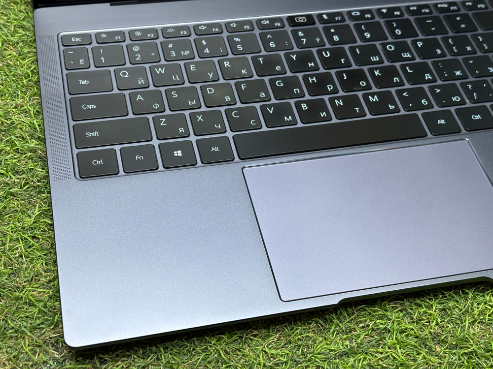 Ультрабук Huawei 14' 3K i7-10510U/NV MX250 2GB/16GB/1TB/ MateBook X Pro[53010vuk]/Windows 10