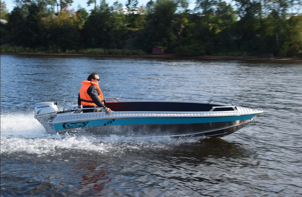 Алюминиевая лодка WELLBOAT-43-0