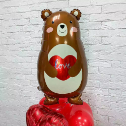Композиция из воздушных шаров, сердце и мишка