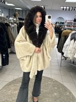 Эко - шуба норка «летуча мышь» в цвете «пломбир» с капюшоном