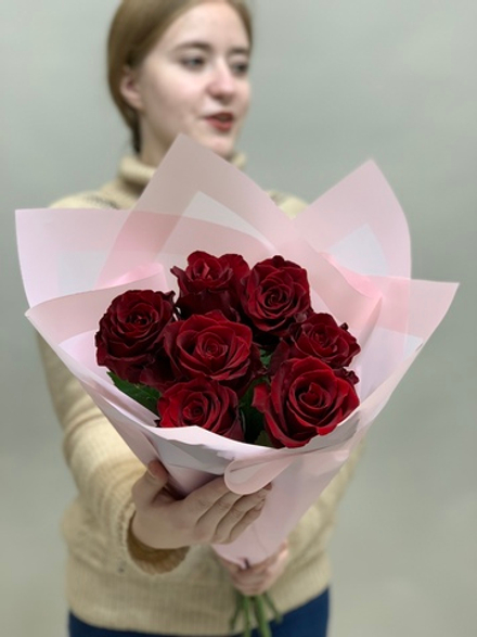 Букет 7 красных роз Эквадор 50см в пленке