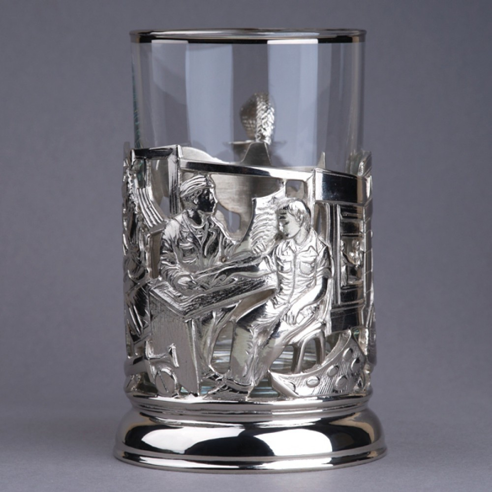 Подстаканник Медики с никелированием в подарочном футляре