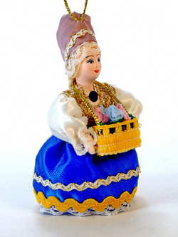 Кукла-подвеска сувенирная Цветочница
