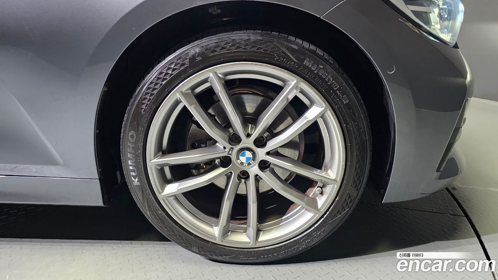 BMW 3 Series (G20) 320i (05.2020)