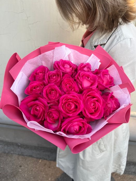 Букет роз Аваланж Черри 60 см ( в упаковке)
