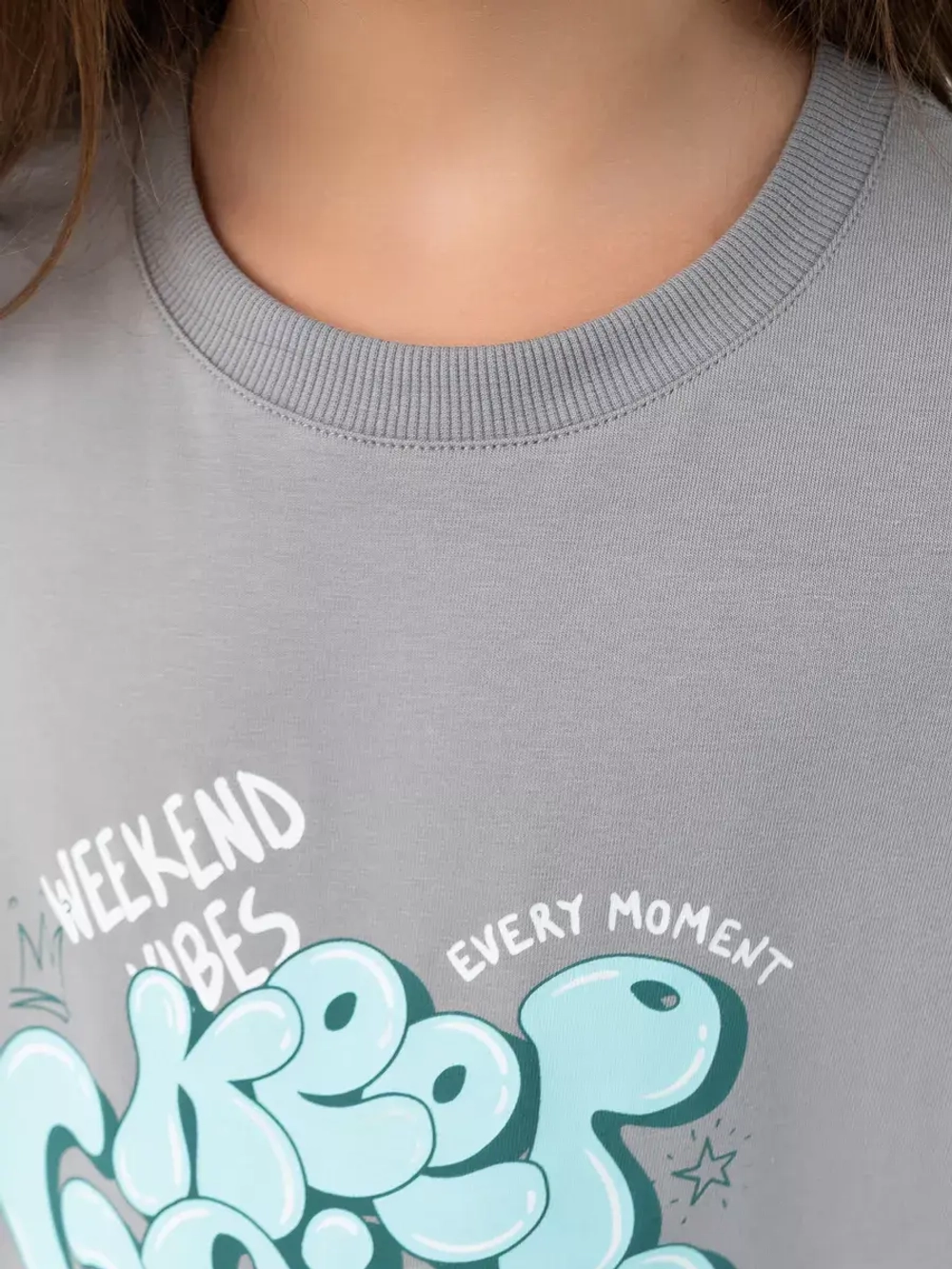 Серый костюм оверсайз для девочки