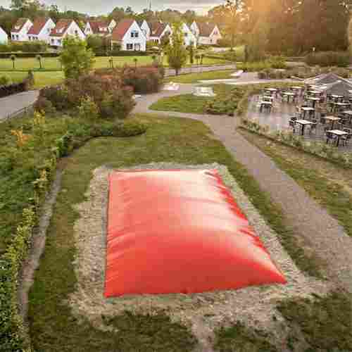 Надувная подушка для установки в грунт «Алый остров», 8×6×2 м