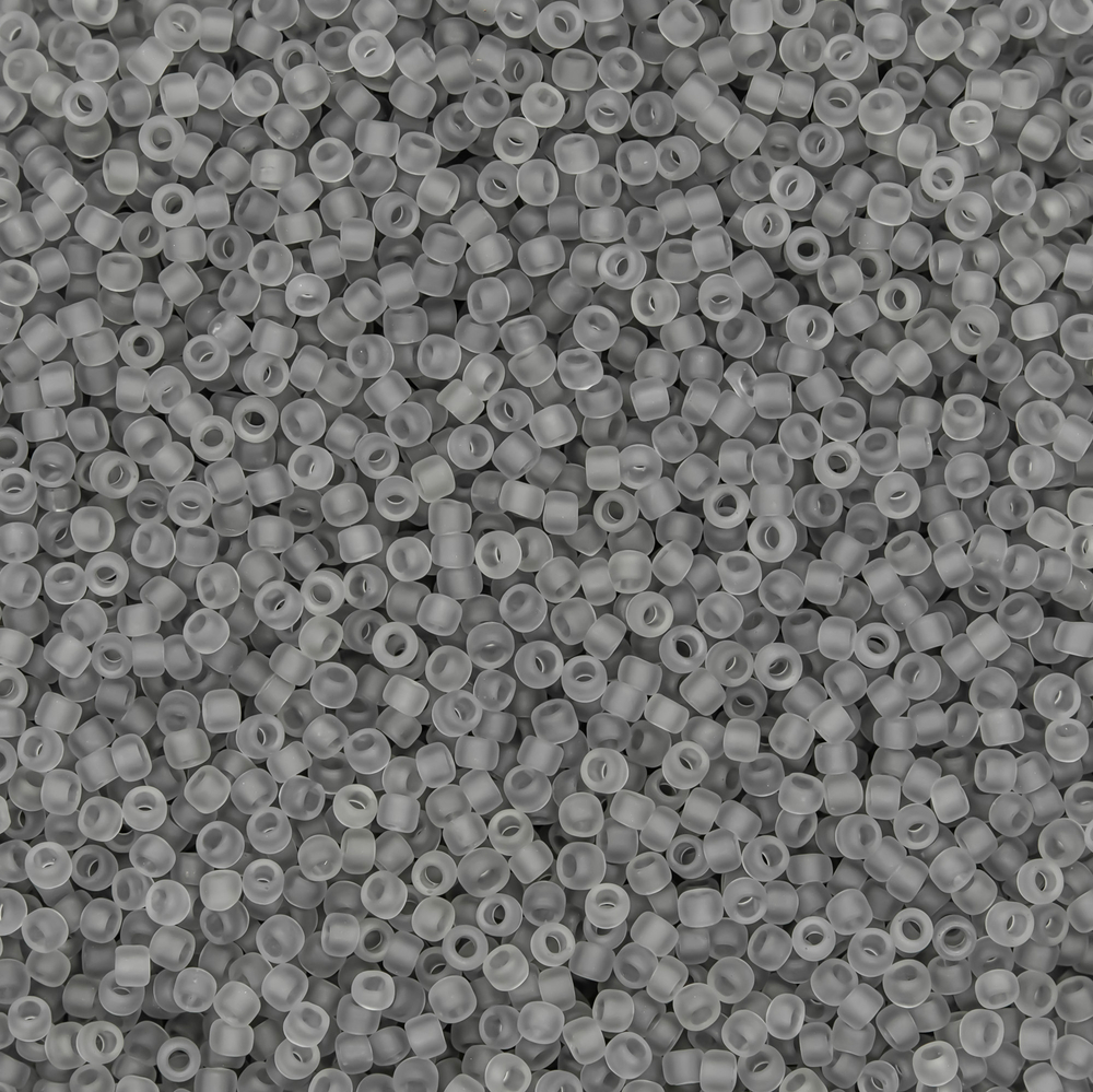 Японский бисер TOHO Round 15/0 (№9F), прозрачный матовый