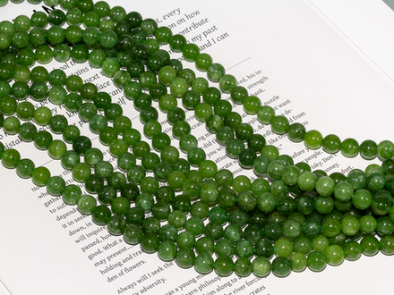 Нить бусин из тонированного кварца 8,5мм