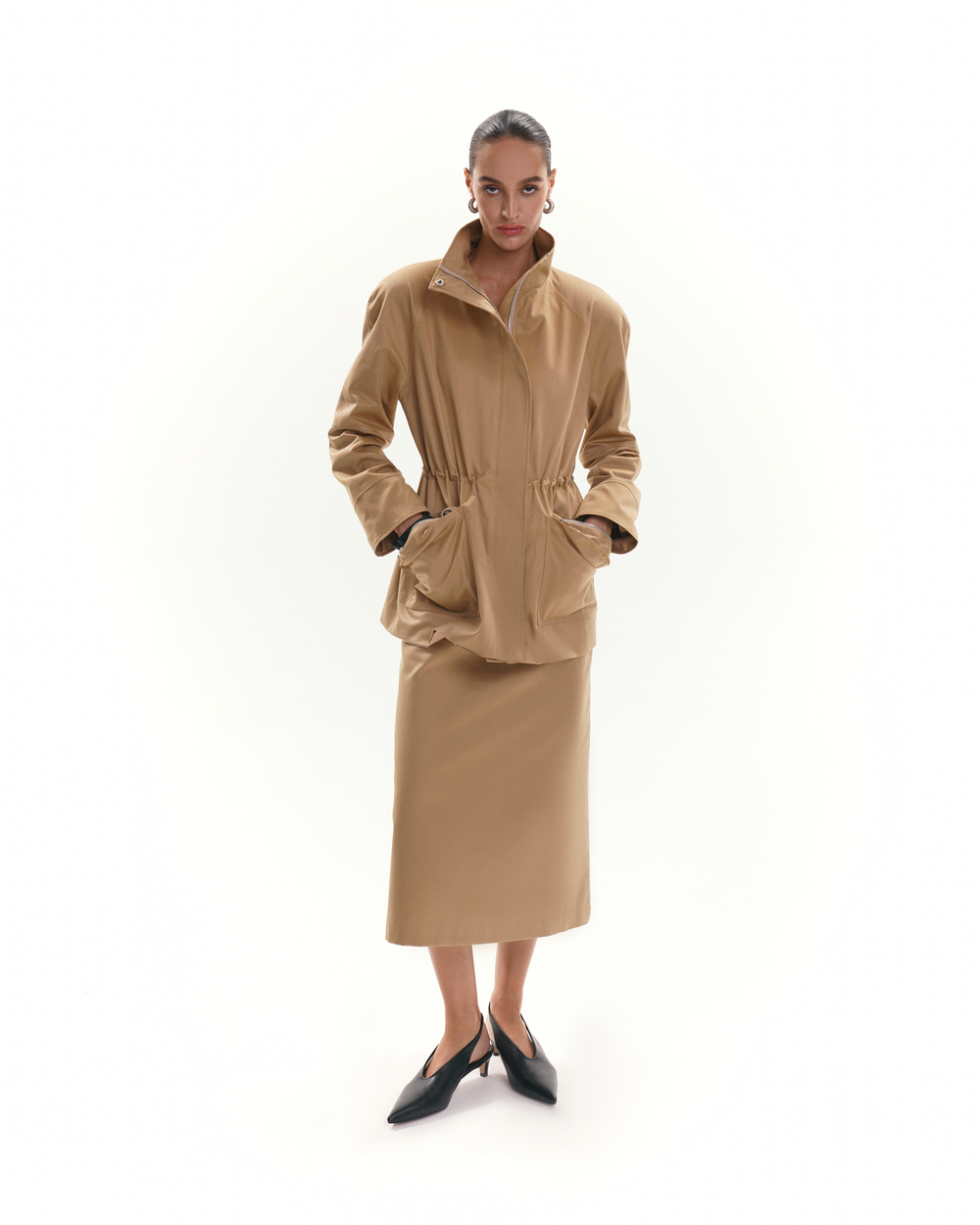 «Espresso foam» Парка с карманами на кулисе.