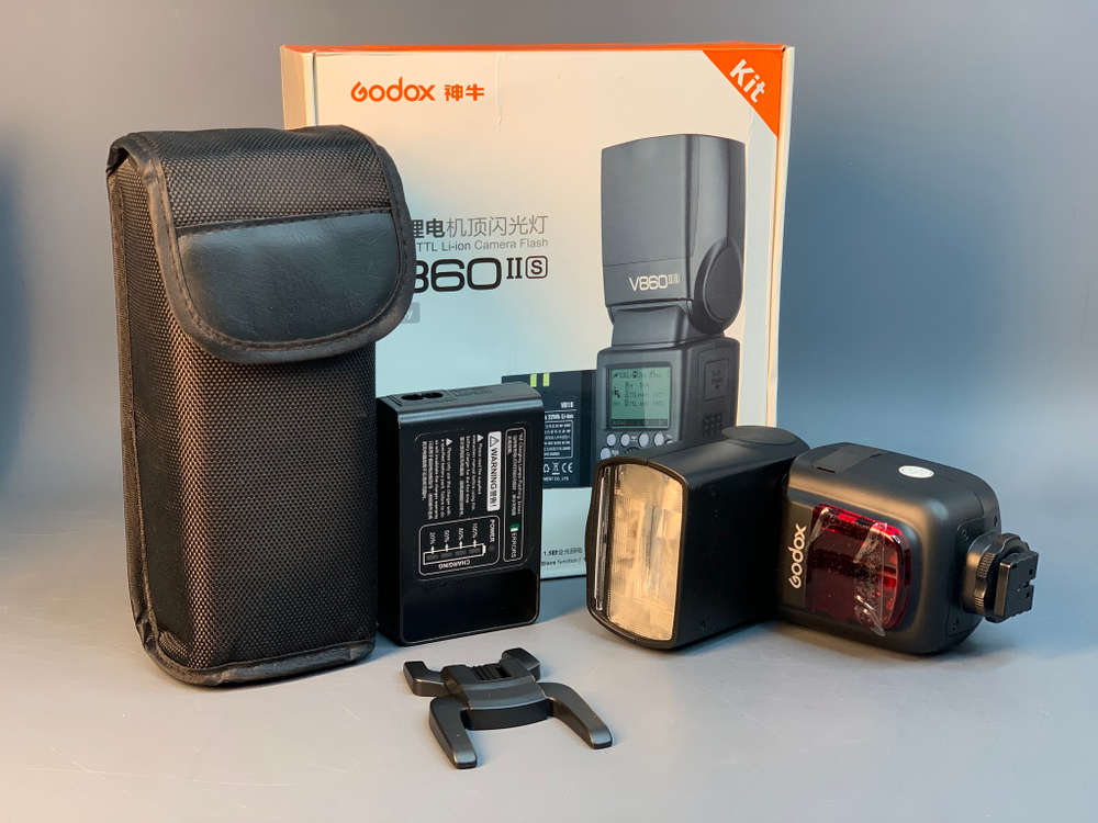 Godox V860IIS