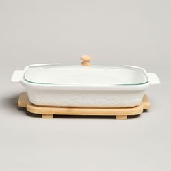 БЛЮДО ДЛЯ ВЫПЕКАНИЯ И СЕРВИРОВКИ LEFARD "MUSE" СО СТЕКЛ.КРЫШКОЙ НА ДЕР.ПОДСТАВКЕ 27,5*17*9СМ 900МЛ