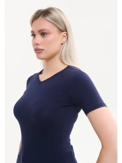 Футболка летняя с V-вырезом