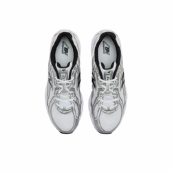 New Balance 740 "White Black"