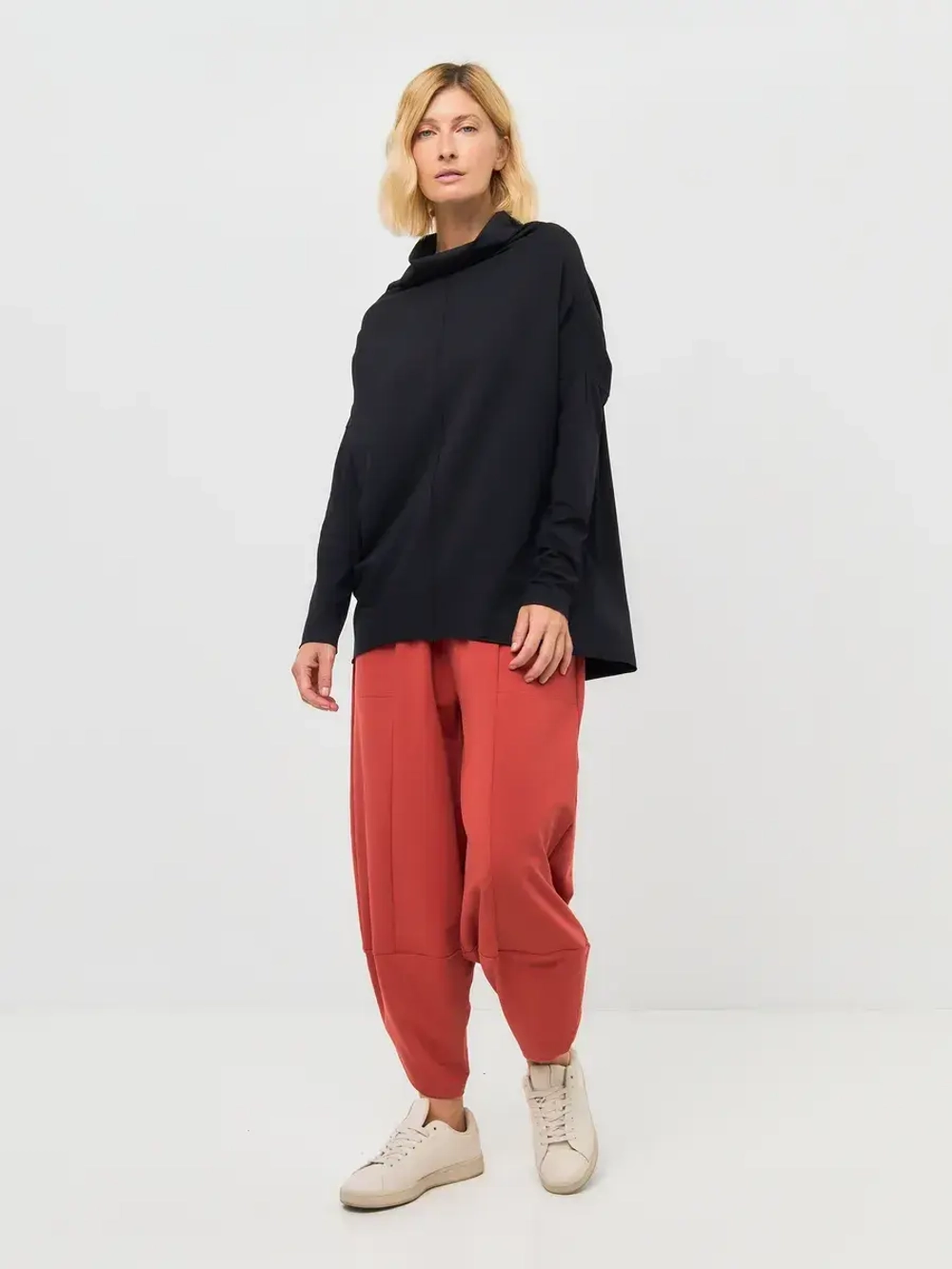 Брюки бананы трикотажные