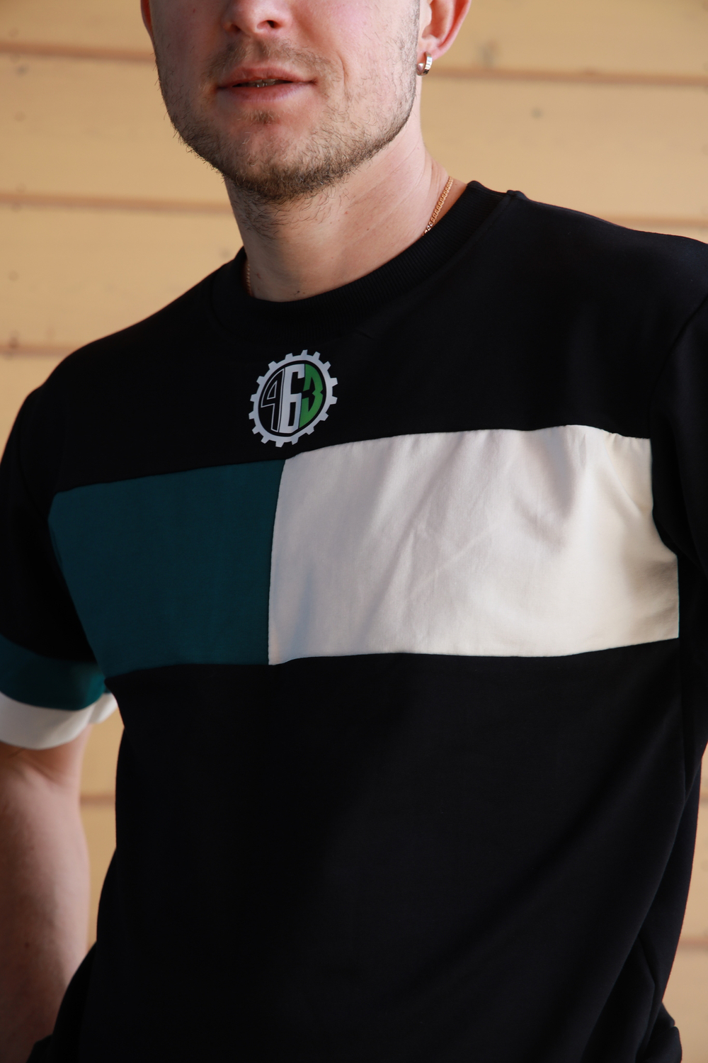 Футболка спортивная комбинированная Город Горький черный белый зеленый