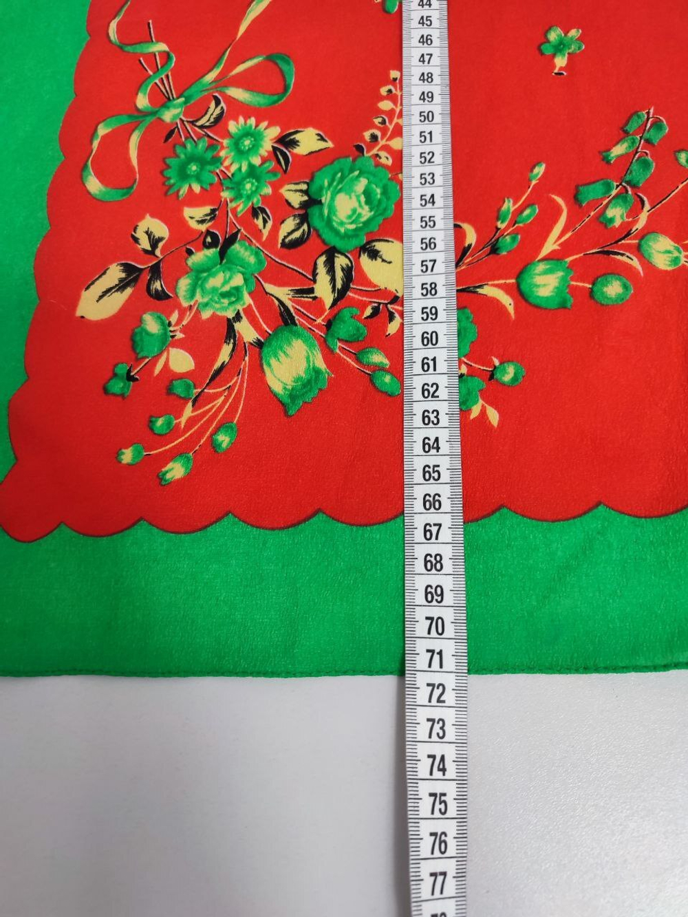 Платок шелковый