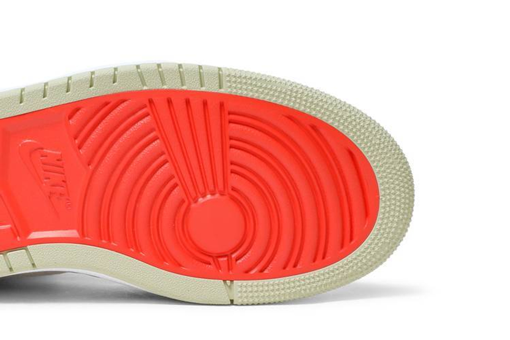 Кроссовки Jordan Air Jordan 1 High Zoom Air Cmft "Olive Aura" (Женская размерная сетка)