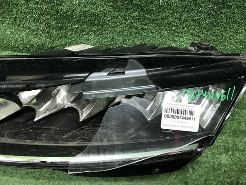 Битая Фара левая Skoda Octavia A8 (2019-2024) LED
