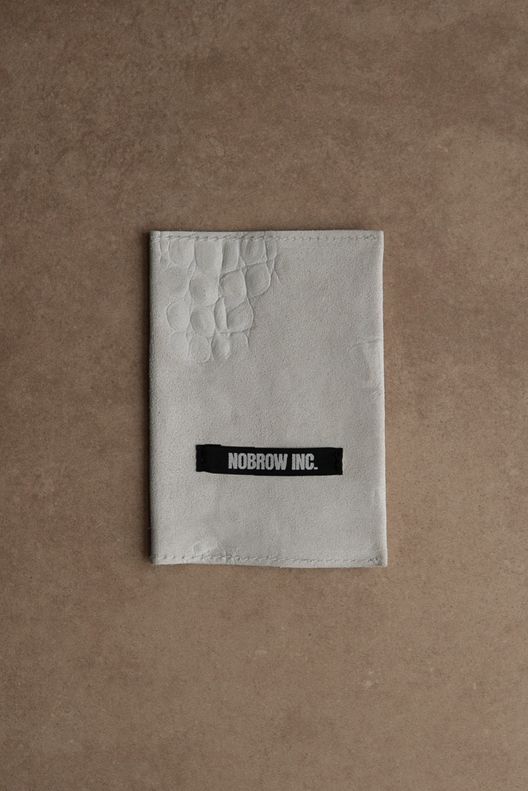 Обложка на паспорт SUEDE PASSPORT CASE CROCODILE / Nobrow Inc.