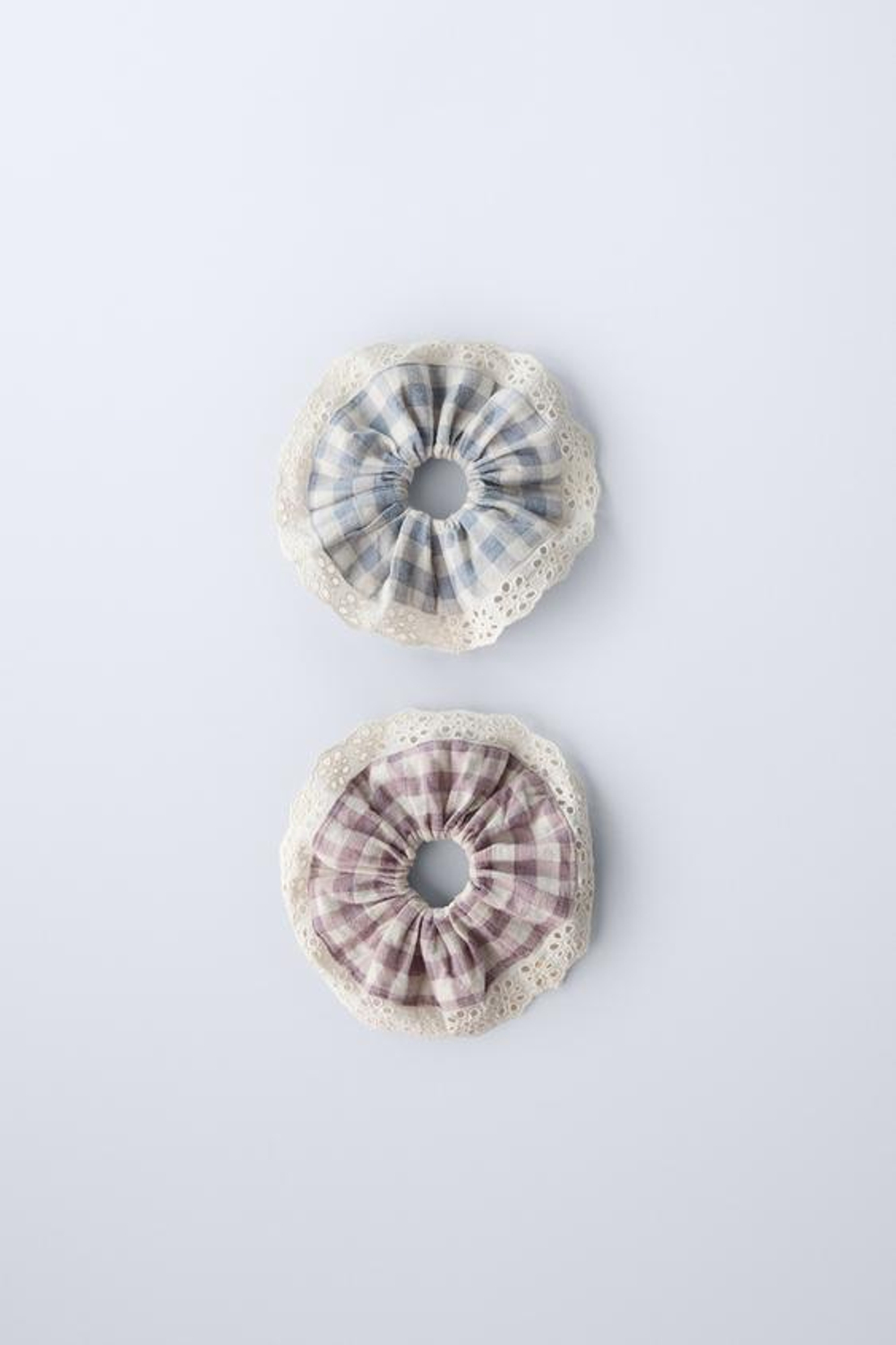 ZARA НАБОР ИЗ 2 РЕЗИНОК ДЛЯ ВОЛОС В КЛЕТКУ ВИШИ, ЦВЕТ МАЛЬВЫ