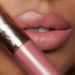Помада жидкая матовая Charlotte Tilbury Lip Blur Matte Pillow Talk